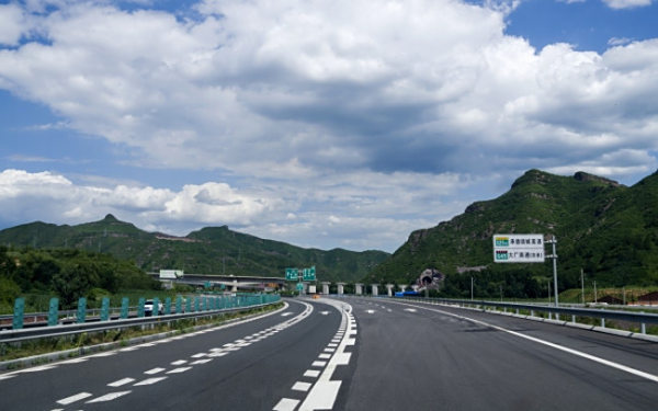 【今年高速几号免费结束,今年高速公路几号开始免费】