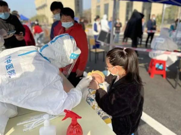 【杭州新增1例确诊曾多次送小孩上学,杭州小学生确诊】