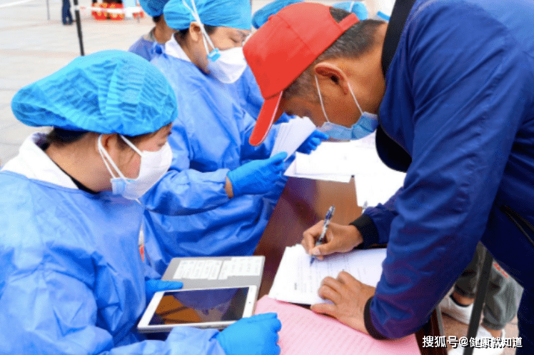 上海一感染者曾多次往返外省/上海感染人员