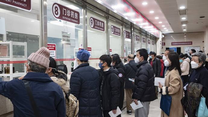 【发热门诊就诊人数上升,发热门诊就诊人群】