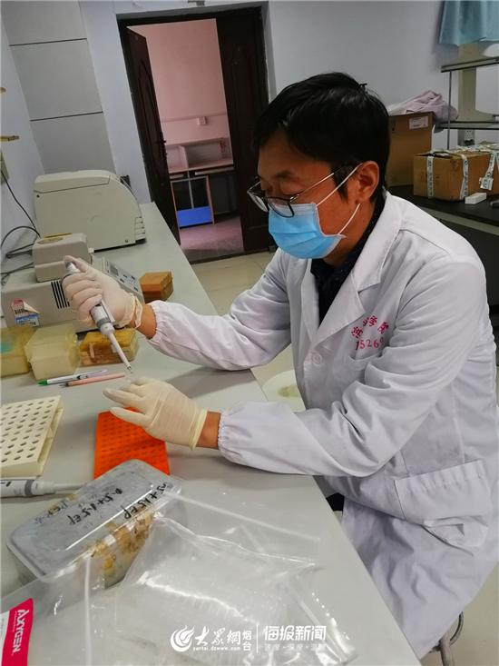 【湖北1男童阳性系江苏病例密接,湖北一男子确诊新冠】