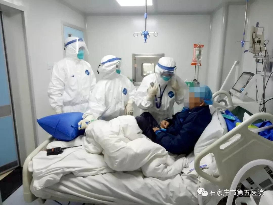 美国新冠肺炎确诊超182万.美国新冠肺炎确诊突破33万？