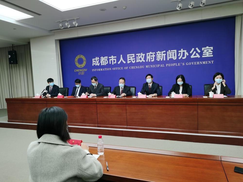 【成都:疫情防控形势依然严峻,成都疫情防控升级紧急通知】