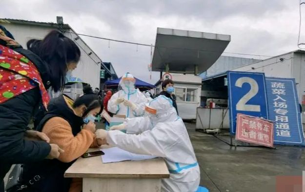 四川刚刚发生疫情/四川发生一例
