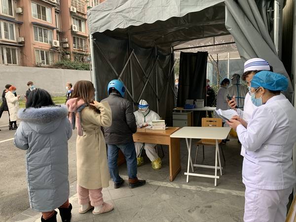 成都一酒吧至少关联3病例.成都酒吧感染？