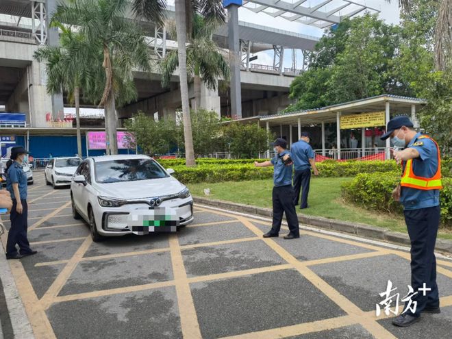 南京一网约车司机核酸阳性.南京网约车最新进展？