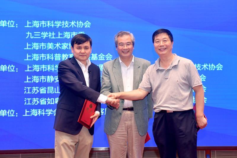 张文宏谈上海疫情(张文宏谈上海疫情何时结束)