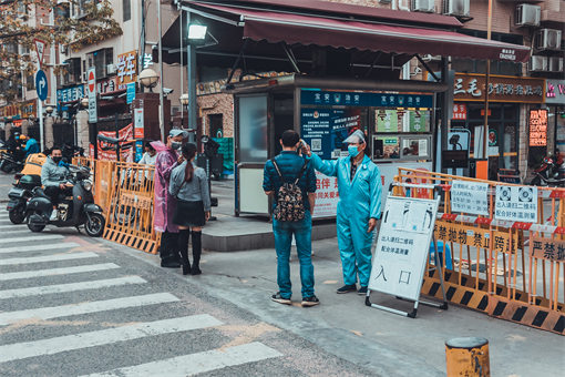 【上海疫情,上海疫情2022年封了多久啊】