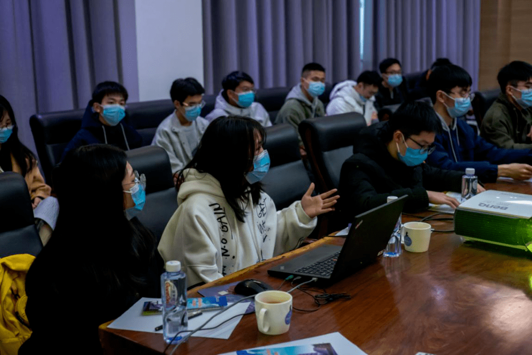 返乡人员/返乡人员座谈会讲话