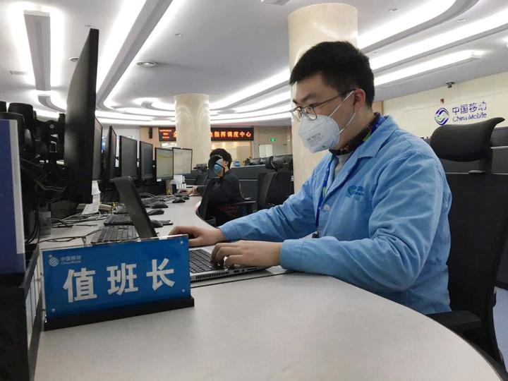 杭州疫情/浙二医院门口杭州疫情
