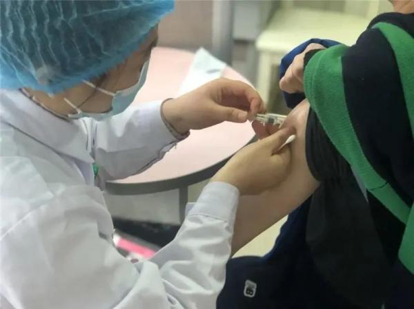 美国疫情最新现状(美国疫情最新情况分析)