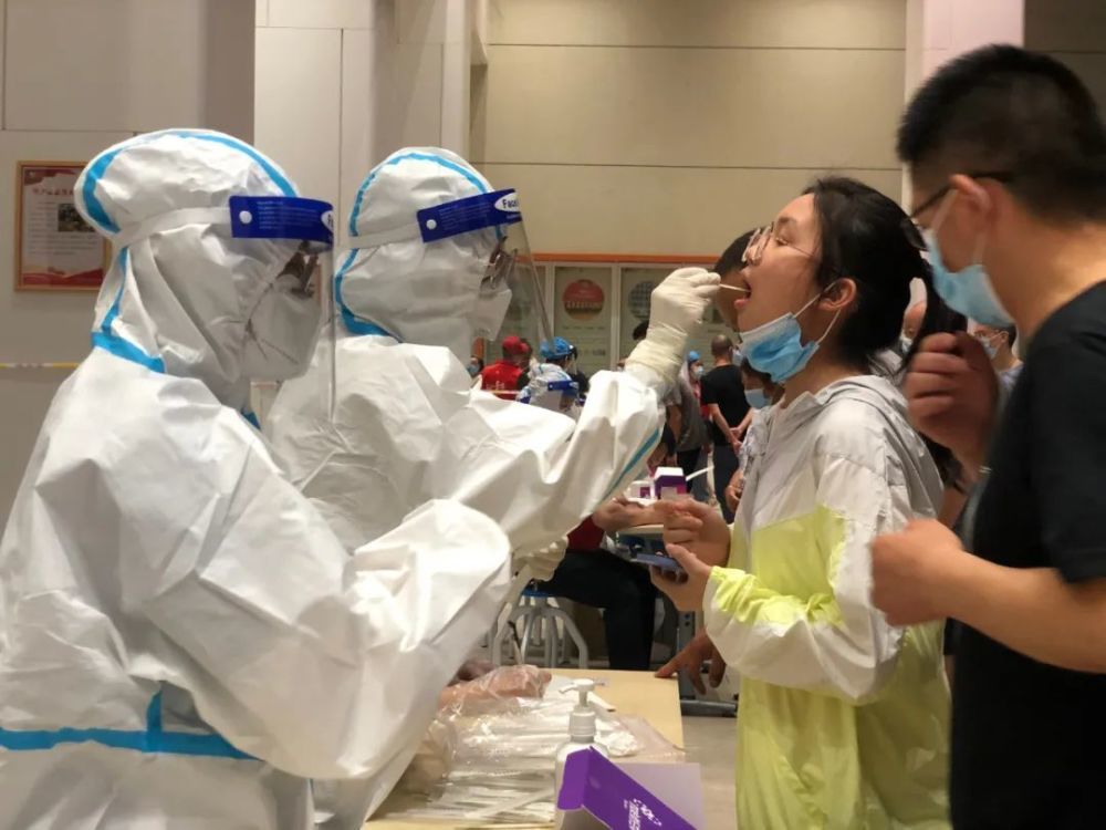湖北4人弱阳性原因(湖北4人核酸结果呈弱阳性接种疫苗外溢)