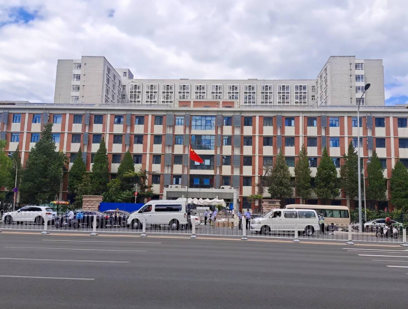 【丹东五中疫情,丹东五中附近酒店】