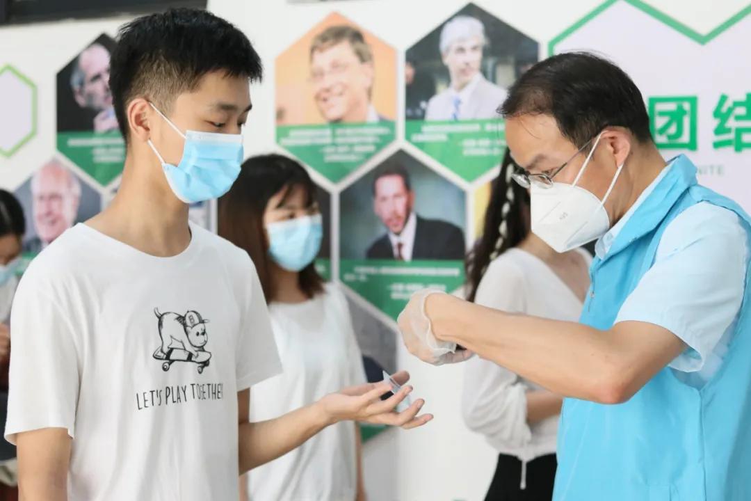 河南新增本土无症状4例其中郑州2例/河南新增本土无症状20例